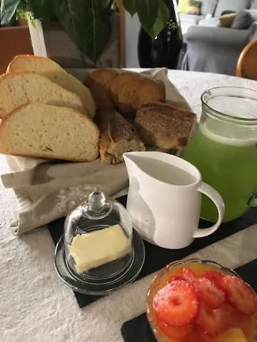 Montacutain Couette-café *